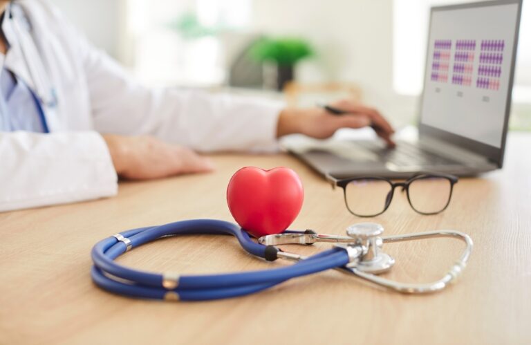 which tooth is connected to the heart